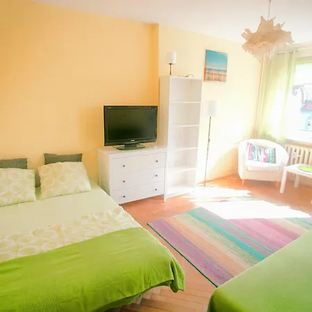 Słoneczna Kawalerka Przy Plaży Apartament *